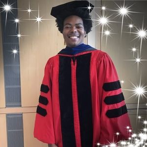 Meet your Posher, Toya